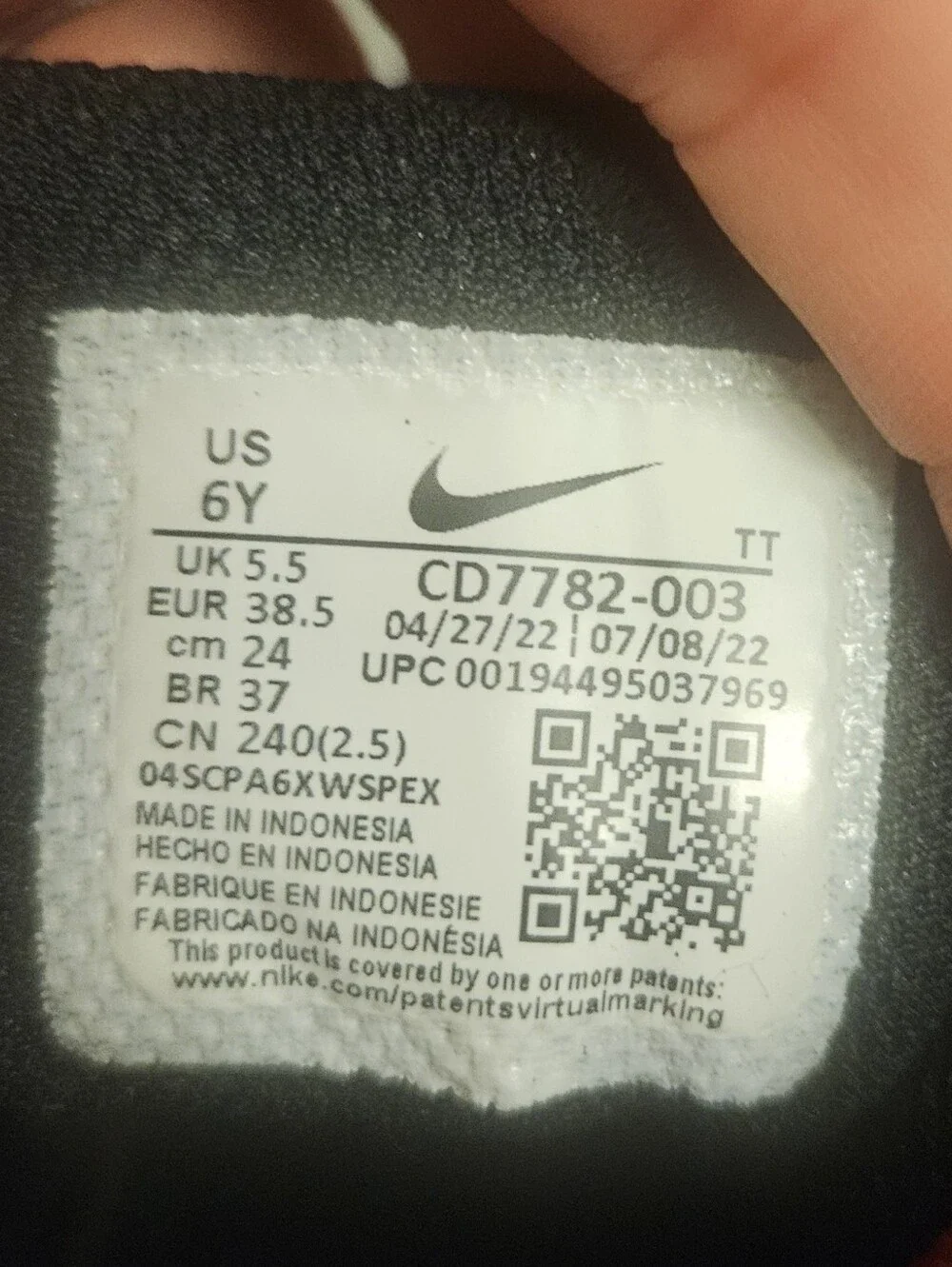Nike Black and Red Kids Low-Top Strap Sneakers